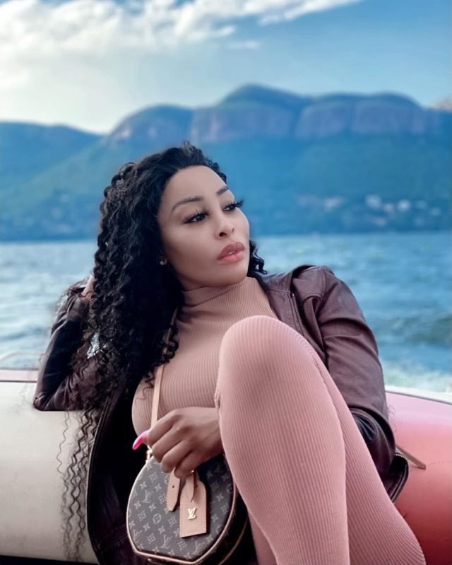 Khanyi Mbau