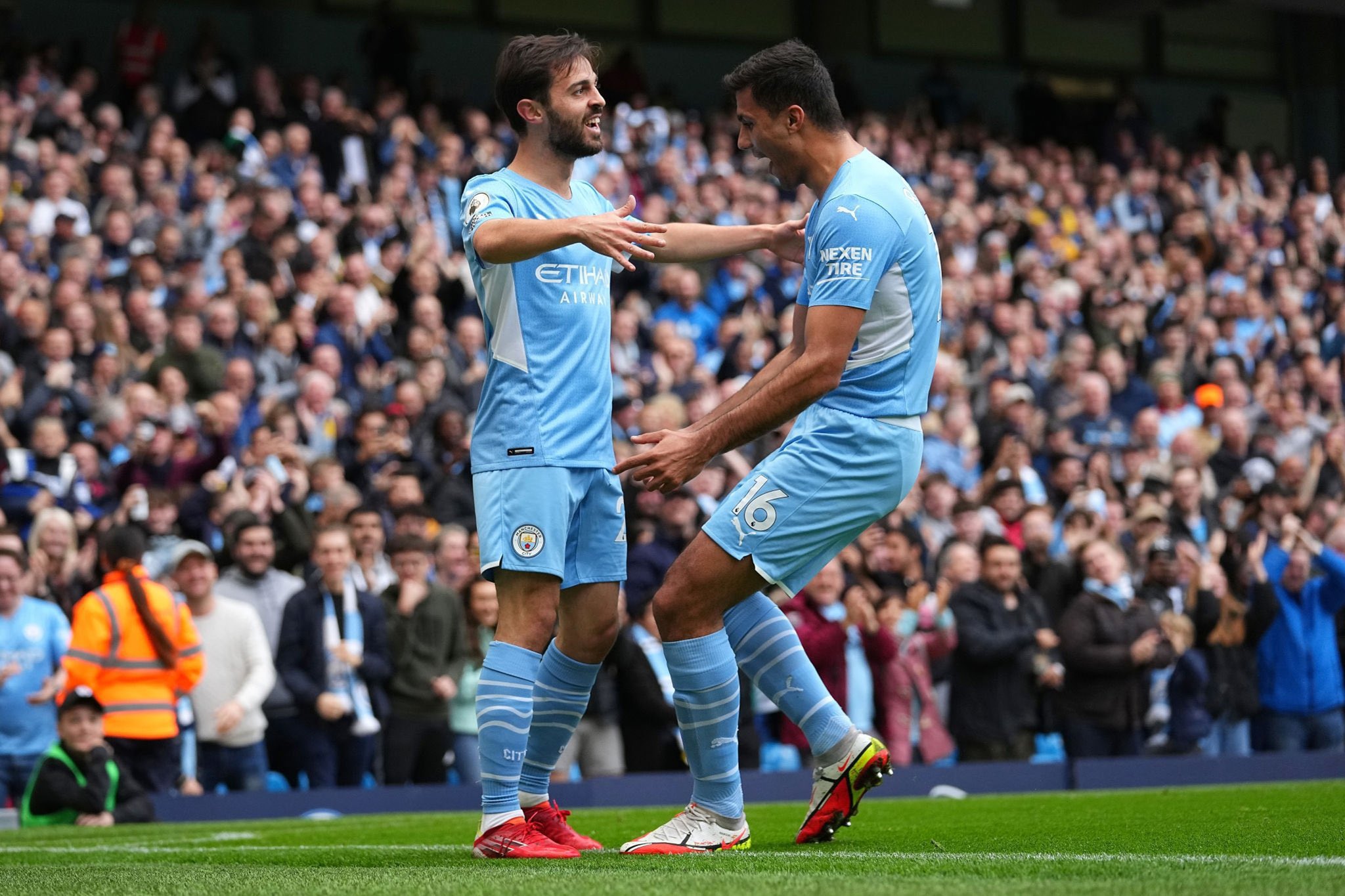 Manchester City 2 - 0 Burnley