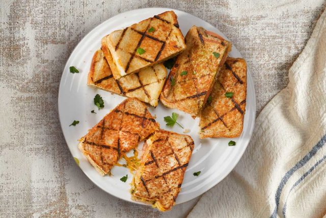 Pesto Braai Toasties